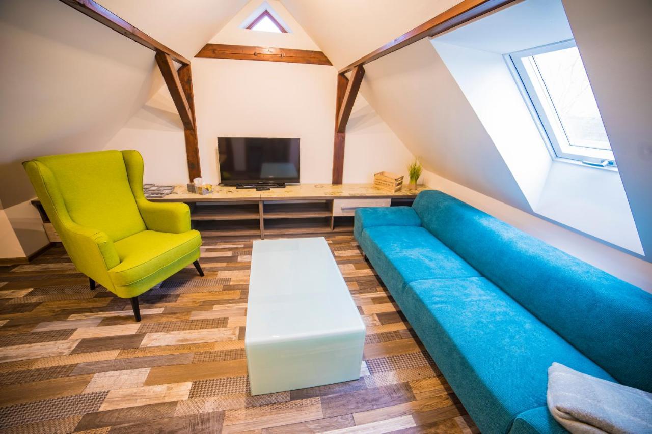 Apartman Dvorce Stráž nad Nežárkou Exterior foto